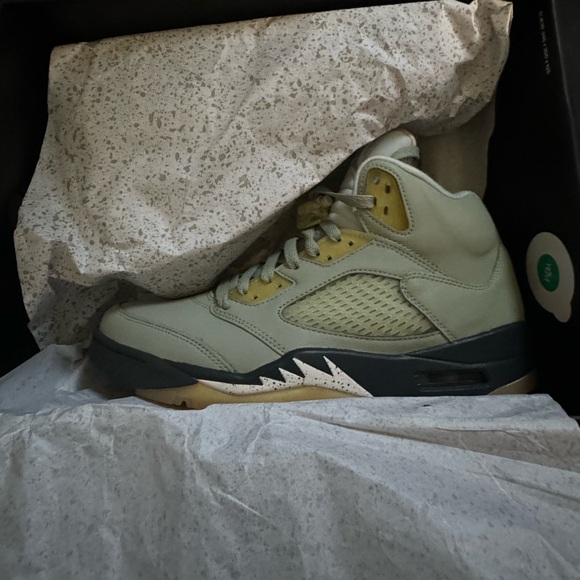 Air Jordan 5 Retro - Picture 1 of 4